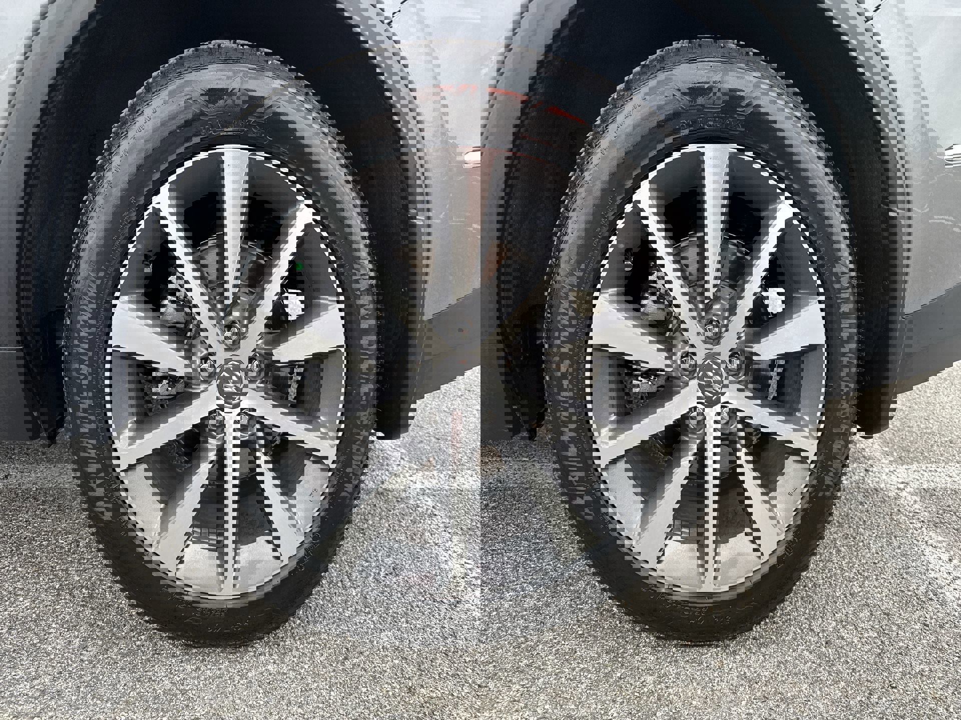 Used 2025 Acura MDX SH-AWD w/ Technology Package image 19