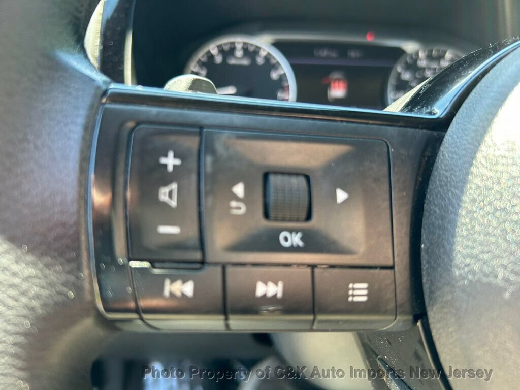 Used 2022 Nissan Pathfinder S AWD/4WD image 46