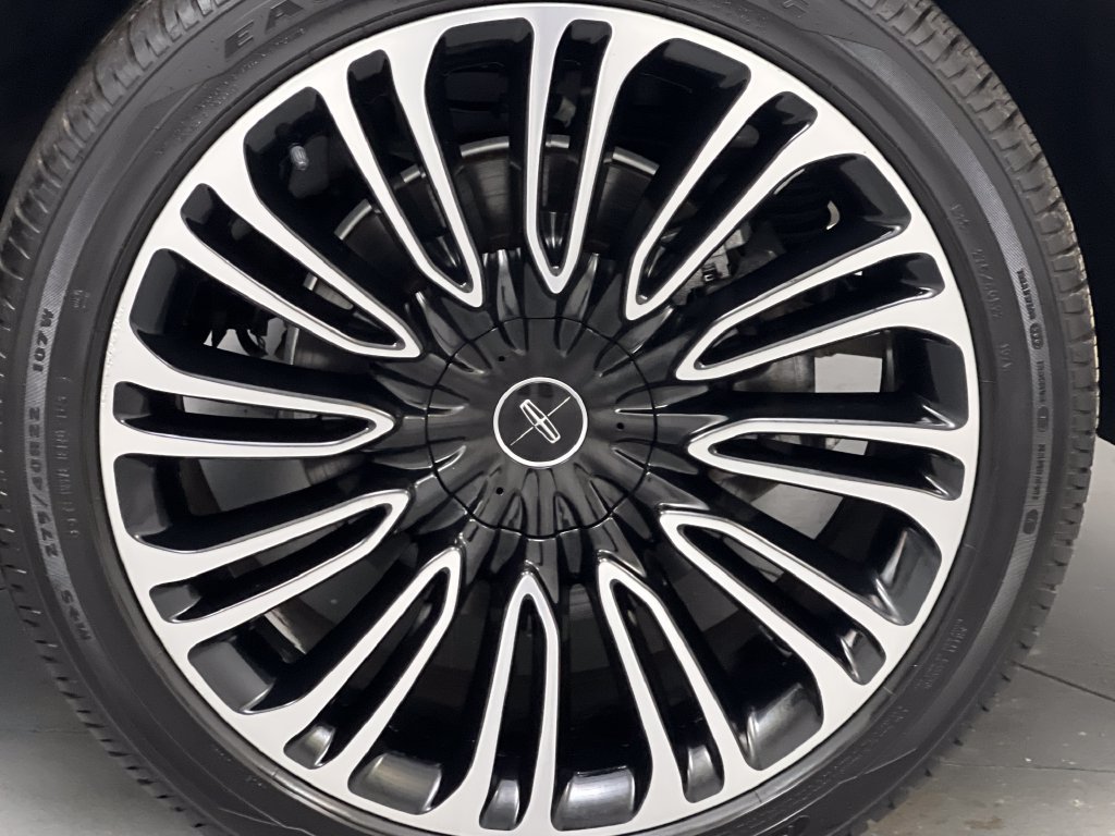 Used 2020 Lincoln Aviator Black Label w/ Dynamic Handling Package AWD/4WD image 82