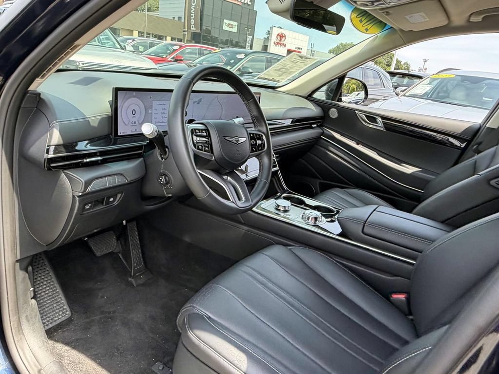 Certified 2026 Genesis GV80 2.5T AWD/4WD image 11