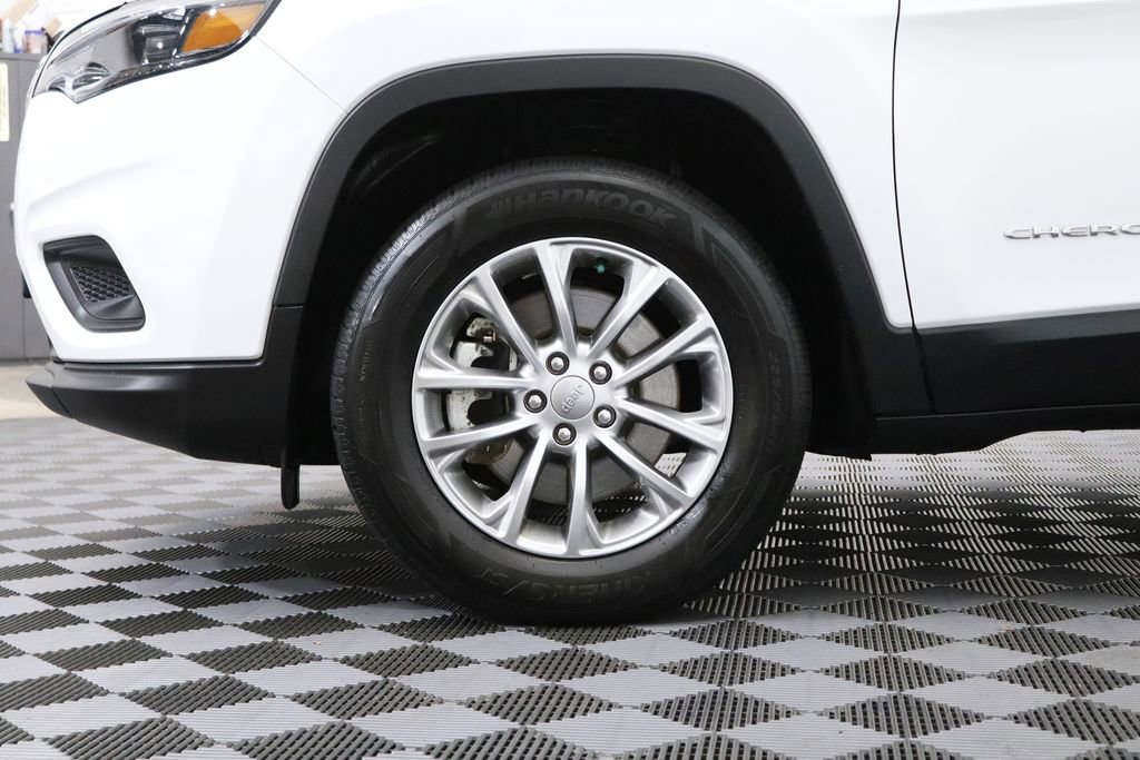 Used 2021 Jeep Cherokee Latitude Lux w/ Sun & Sound Group AWD/4WD image 6
