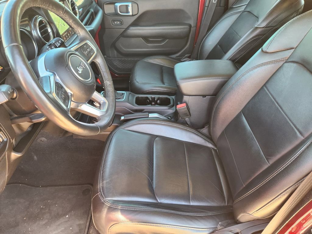 Used 2021 Jeep Wrangler Unlimited Sahara AWD/4WD image 13