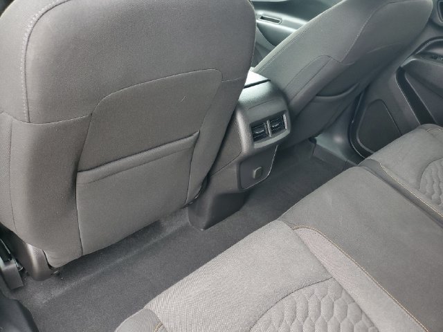 Used 2018 Chevrolet Equinox LT FWD image 9