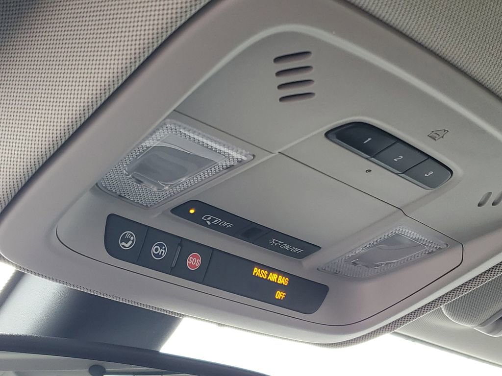 Certified 2017 Buick LaCrosse Essence w/ Sights and Sounds Package image 21