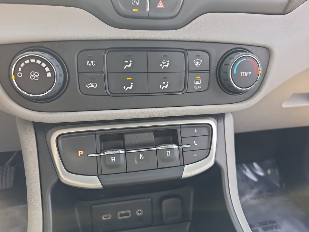 Used 2023 GMC Terrain SLE AWD/4WD image 20