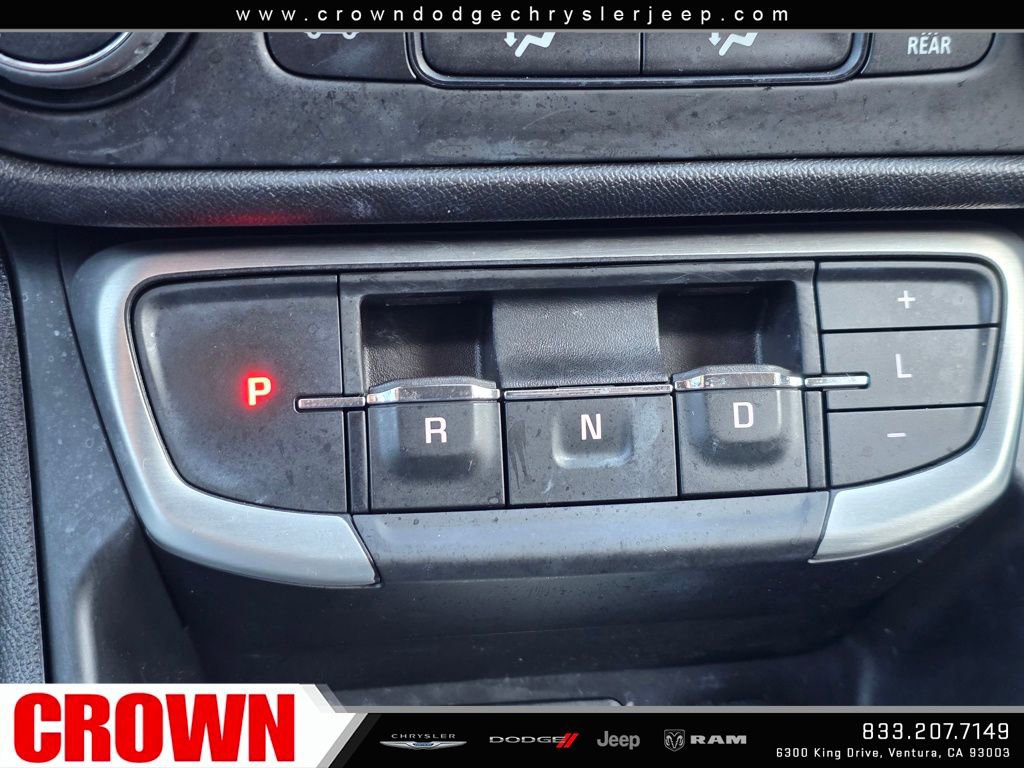 Used 2024 GMC Terrain SLE image 30