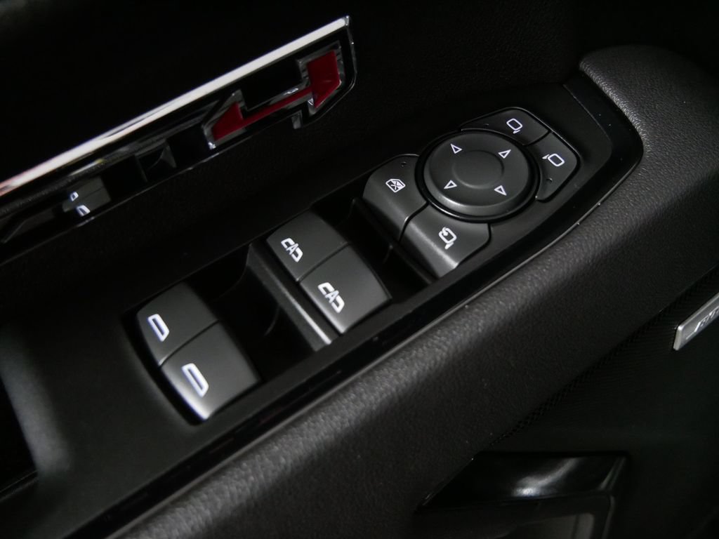 Used 2025 GMC Sierra 1500 AT4 w/ AT4 Premium Package AWD/4WD image 13