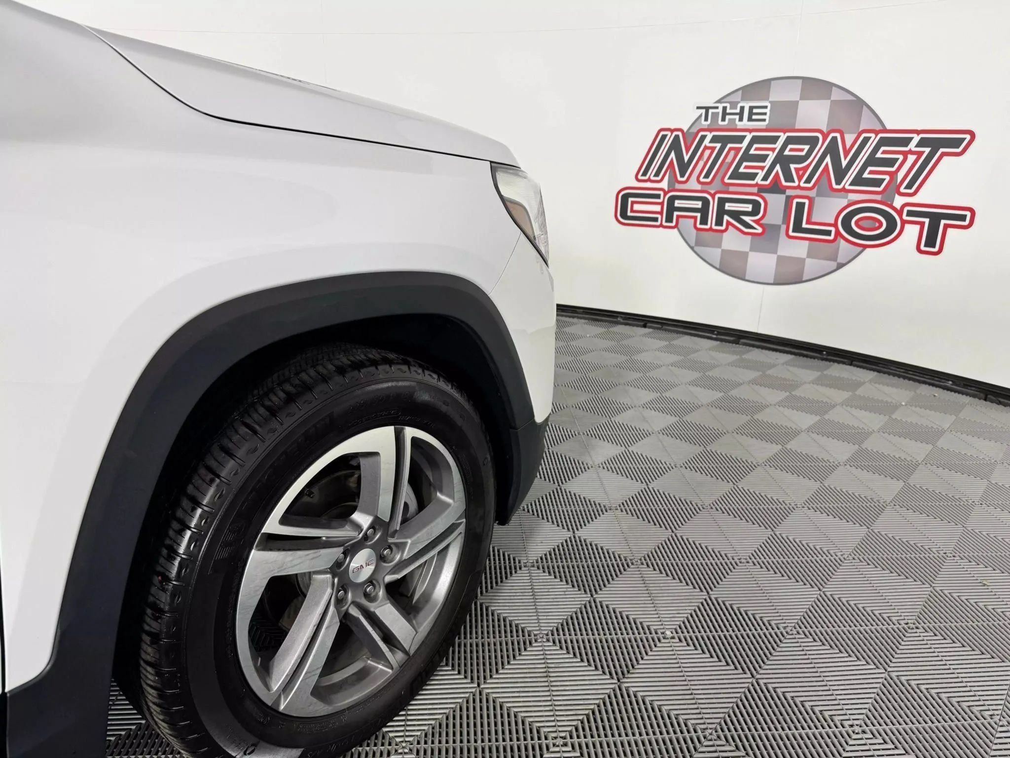 Used 2020 GMC Terrain SLT w/ Preferred Package AWD/4WD image 34