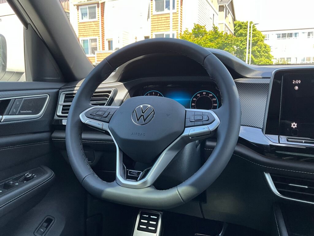 New 2025 Volkswagen Atlas Cross Sport SEL Premium R-Line image 21