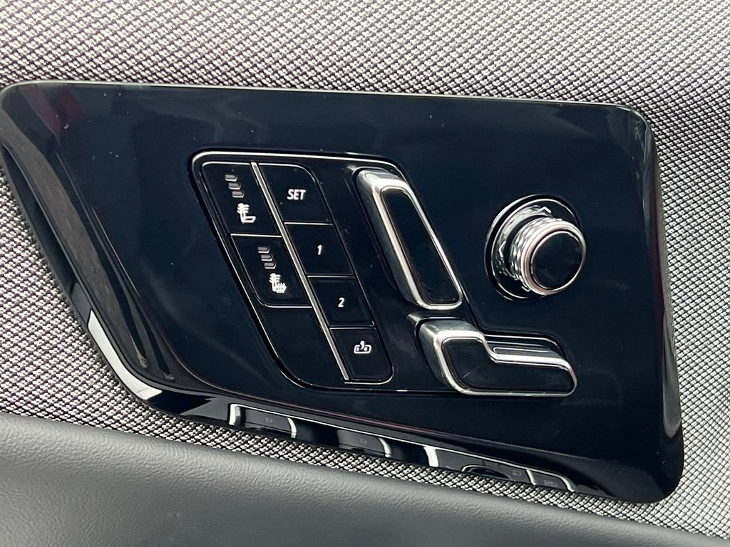 New 2026 Cadillac Optiq Sport 1 image 15