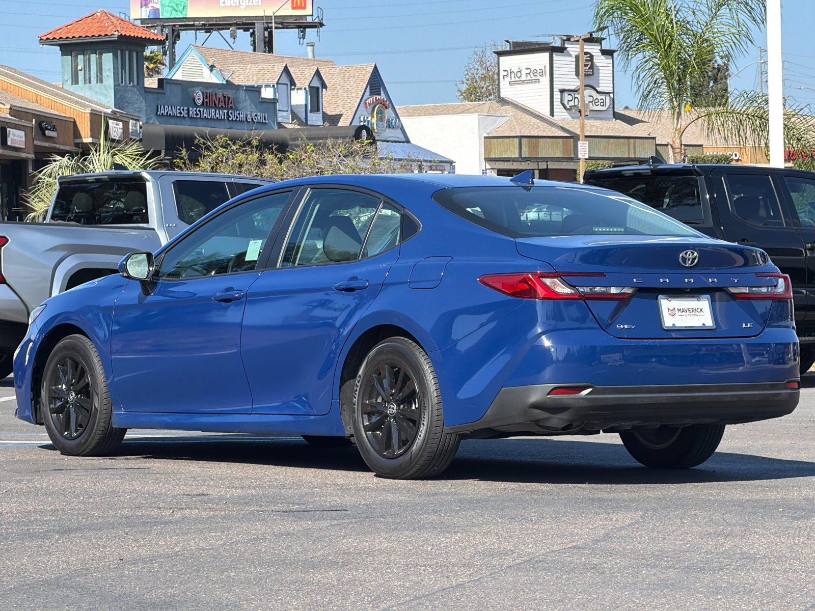 Used 2025 Toyota Camry LE FWD image 3