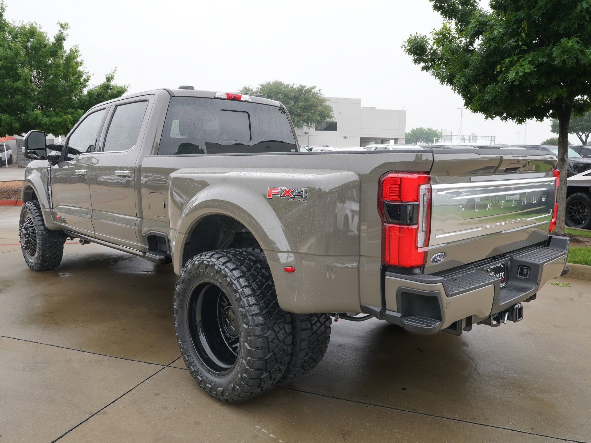 Used 2026 Ford F450 Platinum w/ Platinum Plus Package AWD/4WD image 5