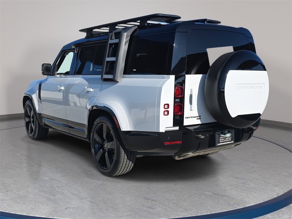 Certified 2023 Land Rover Defender 130 X-Dynamic SE image 7