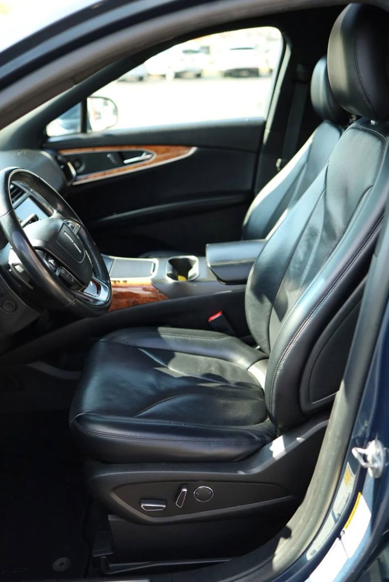 Used 2019 Lincoln Nautilus Reserve w/ Driver Assistance Package AWD/4WD image 16