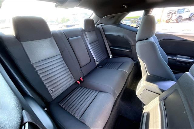Used 2014 Dodge Challenger R/T RWD image 19