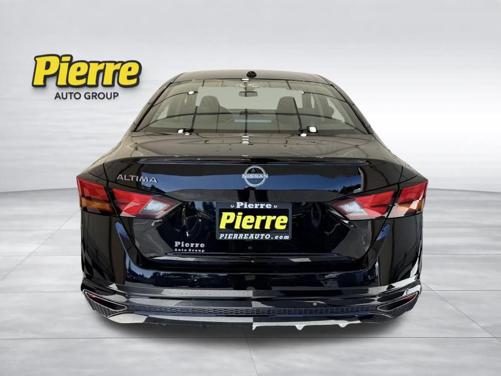 Used 2025 Nissan Altima 2.5 SV FWD image 3