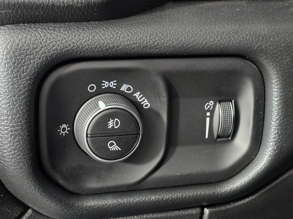 New 2026 RAM 2500 Tradesman AWD/4WD image 34