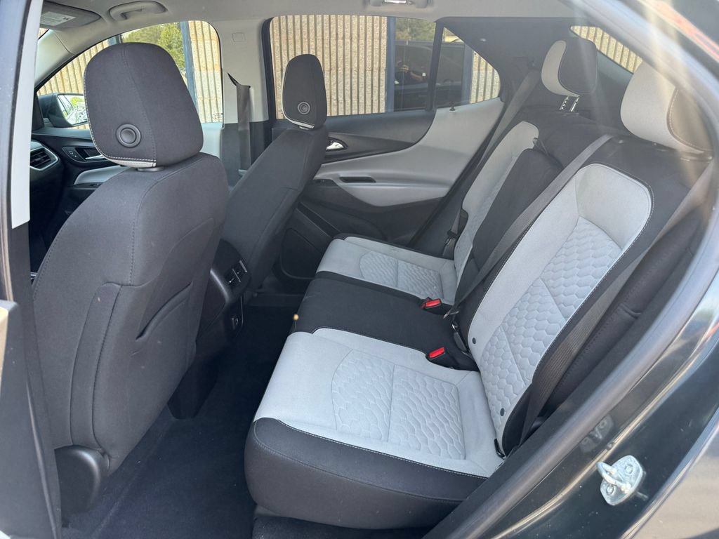 Used 2021 Chevrolet Equinox LS w/ LPO, Blackout Package FWD image 16