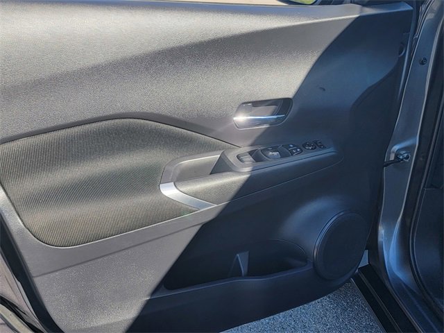 Used 2021 Nissan Kicks SV image 9