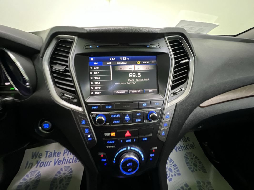 Used 2017 Hyundai Santa Fe FWD image 21