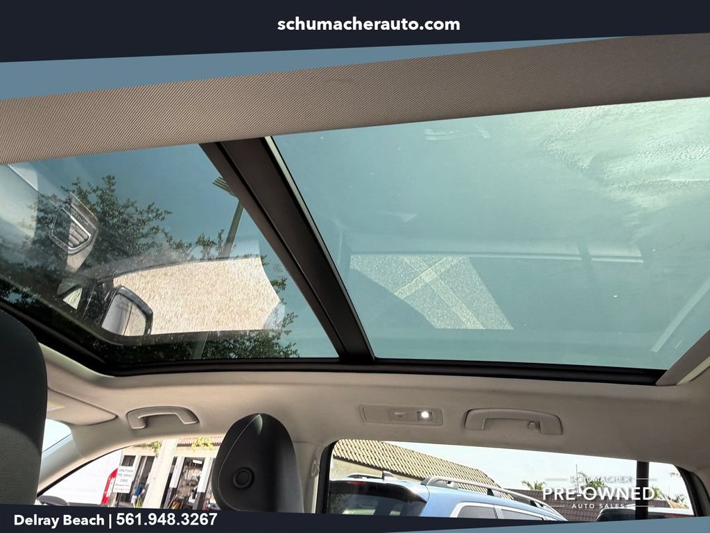 Used 2024 Volkswagen Tiguan SE FWD image 14