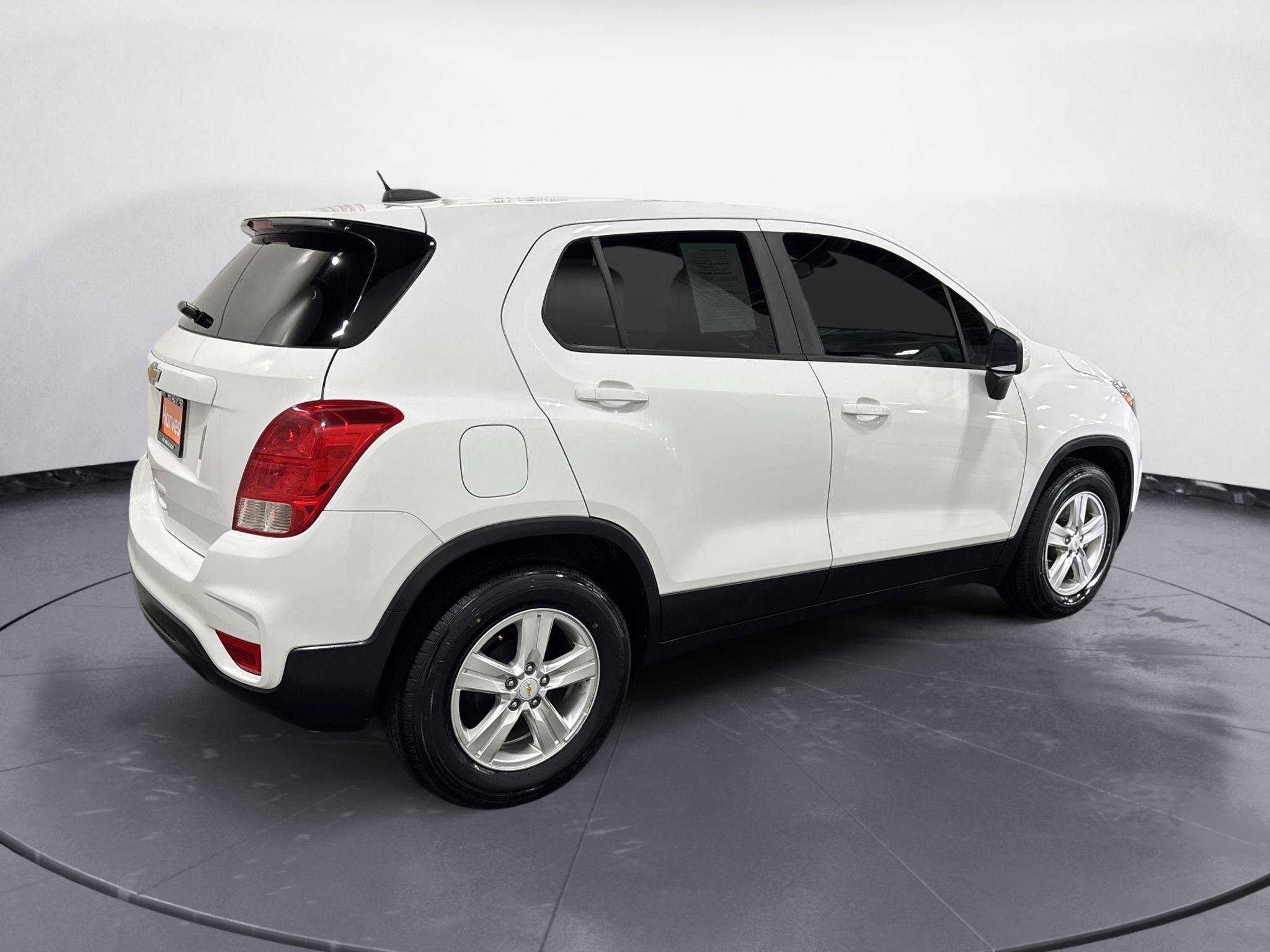 Certified 2020 Chevrolet Trax LS w/ Tint and Cruise Package FWD image 18