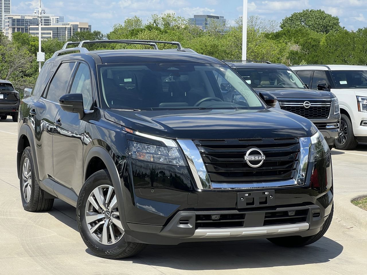Used 2025 Nissan Pathfinder SL