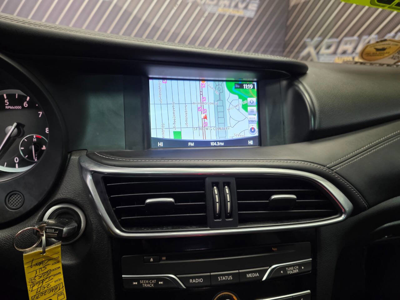 Used 2017 INFINITI QX30 Premium w/ Navigation Package image 22