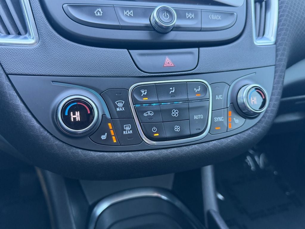 Used 2019 Chevrolet Malibu LT FWD image 33