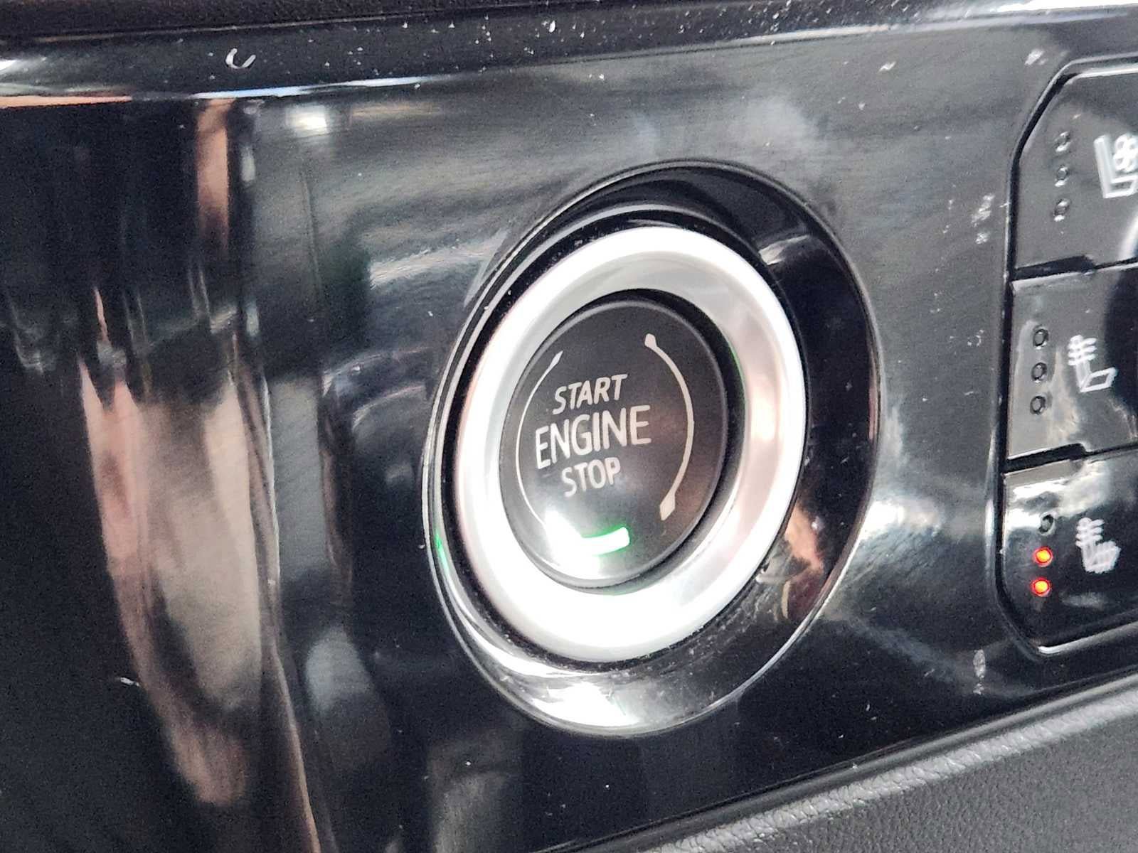 Used 2022 GMC Sierra 1500 SLT w/ SLT Convenience Package AWD/4WD image 23