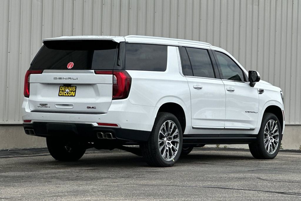 New 2026 GMC Yukon XL Denali w/ Denali Reserve Package AWD/4WD image 4