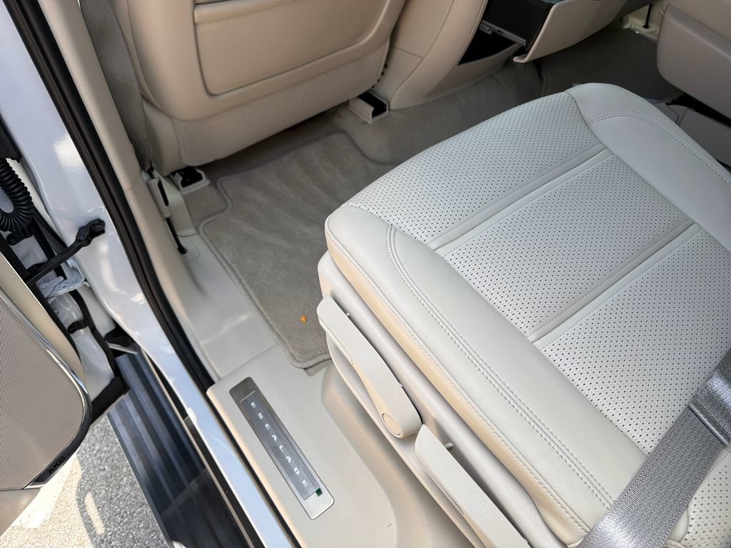 Certified 2026 Cadillac Escalade Platinum Sport w/ LPO, ONYX Package AWD/4WD image 36