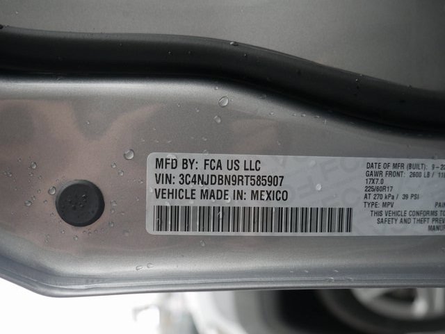 Used 2024 Jeep Compass Latitude w/ Sun and Sound Group image 29