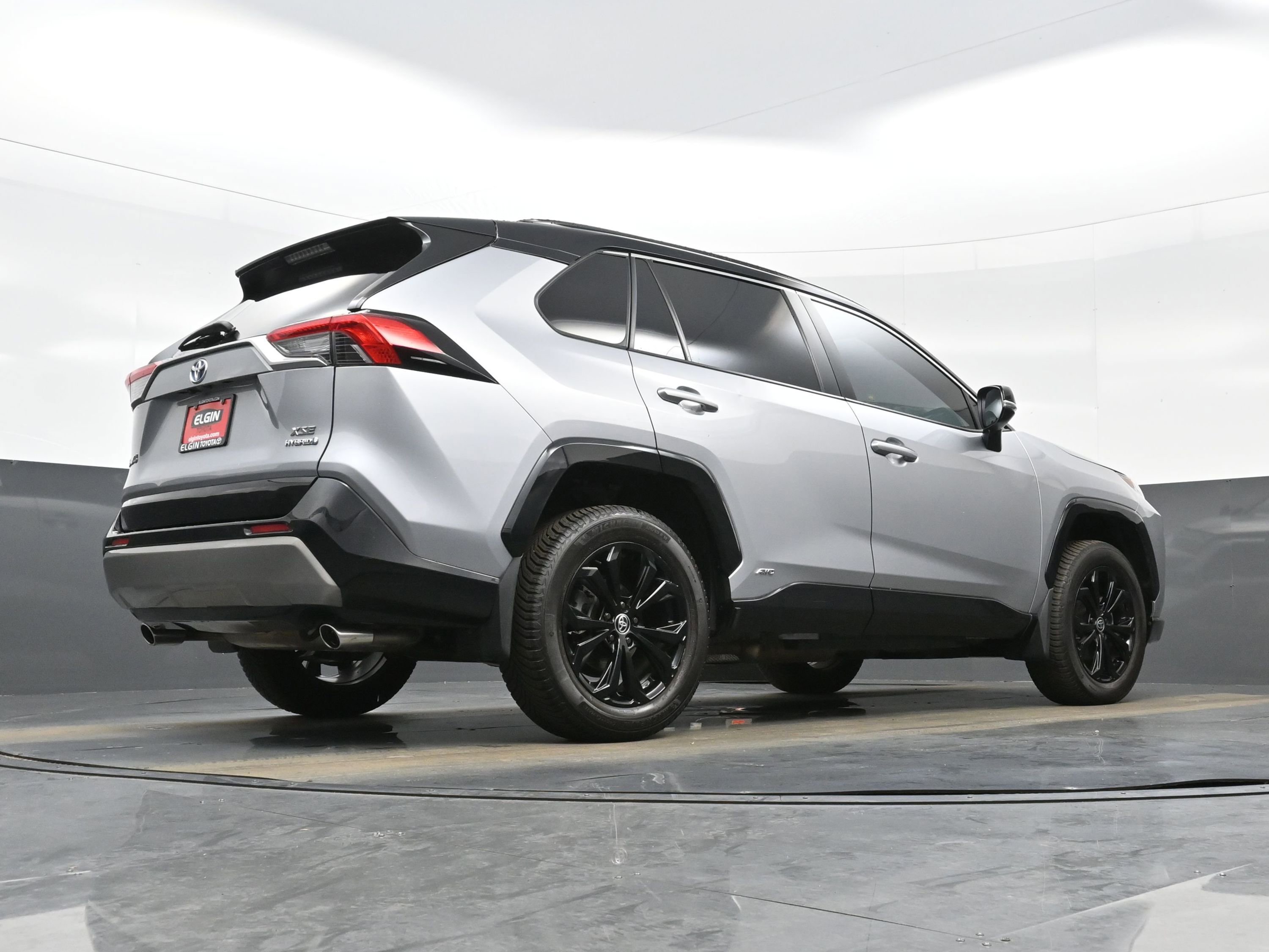 Used 2023 Toyota RAV4 XSE w/ XSE Grade Weather Package image 33