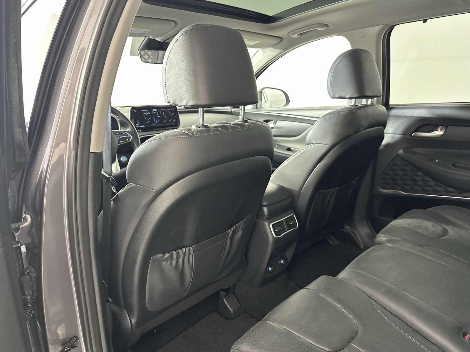 Used 2022 Hyundai Santa Fe SEL Premium AWD/4WD image 24