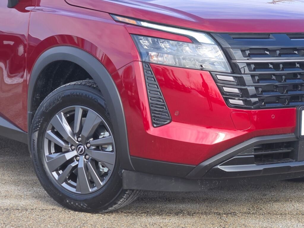 New 2026 Nissan Pathfinder SV image 3