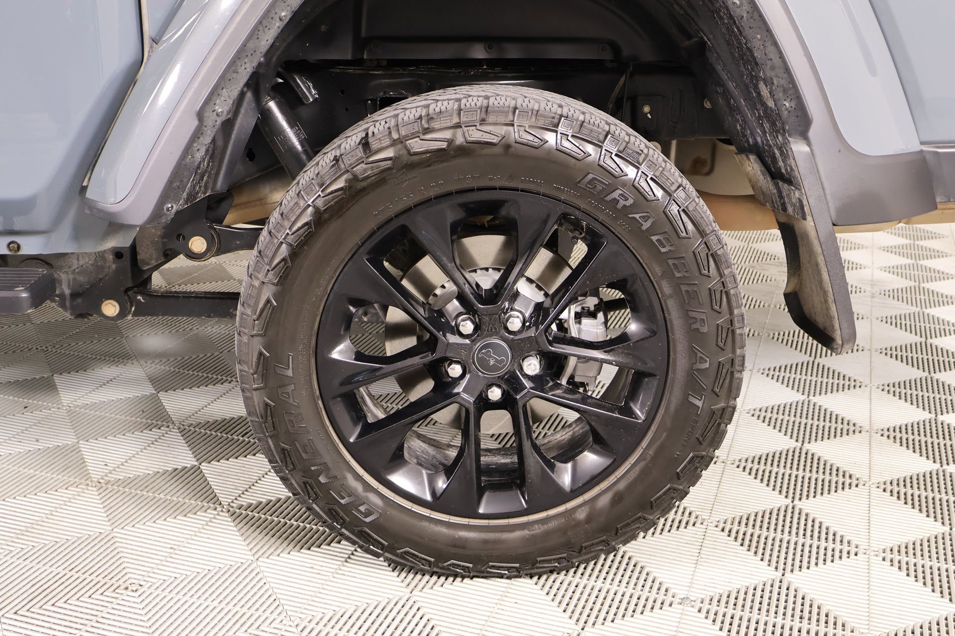 Used 2024 Jeep Gladiator Sport image 17