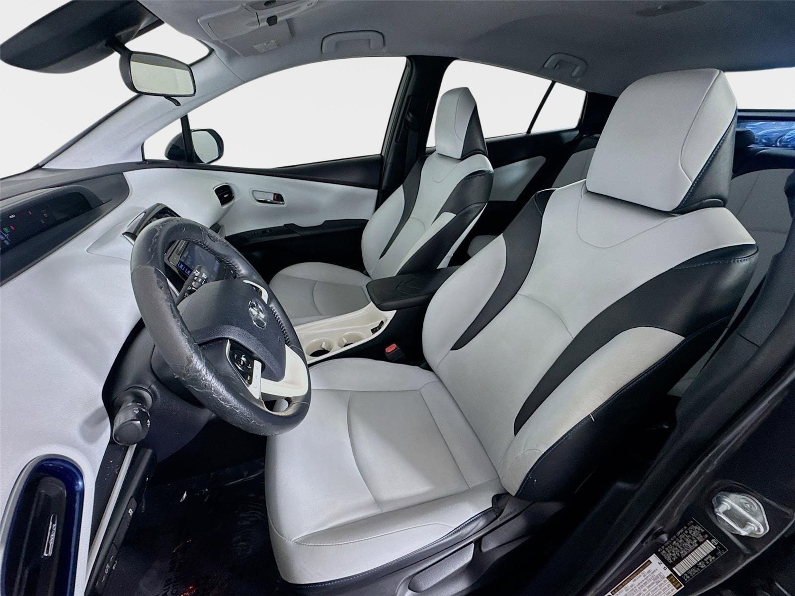 Used 2017 Toyota Prius Three Touring FWD image 12