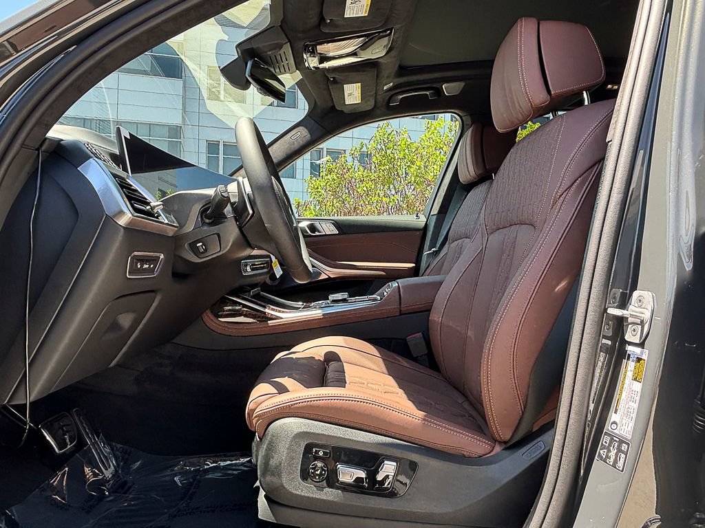 New 2027 BMW X7 xDrive40i w/ Executive Package AWD/4WD image 7