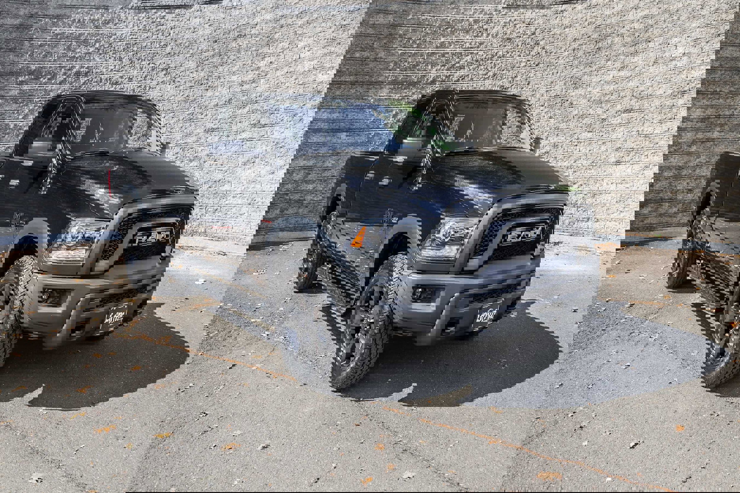 Used 2020 RAM 1500 Classic Warlock w/ Luxury Group image 2