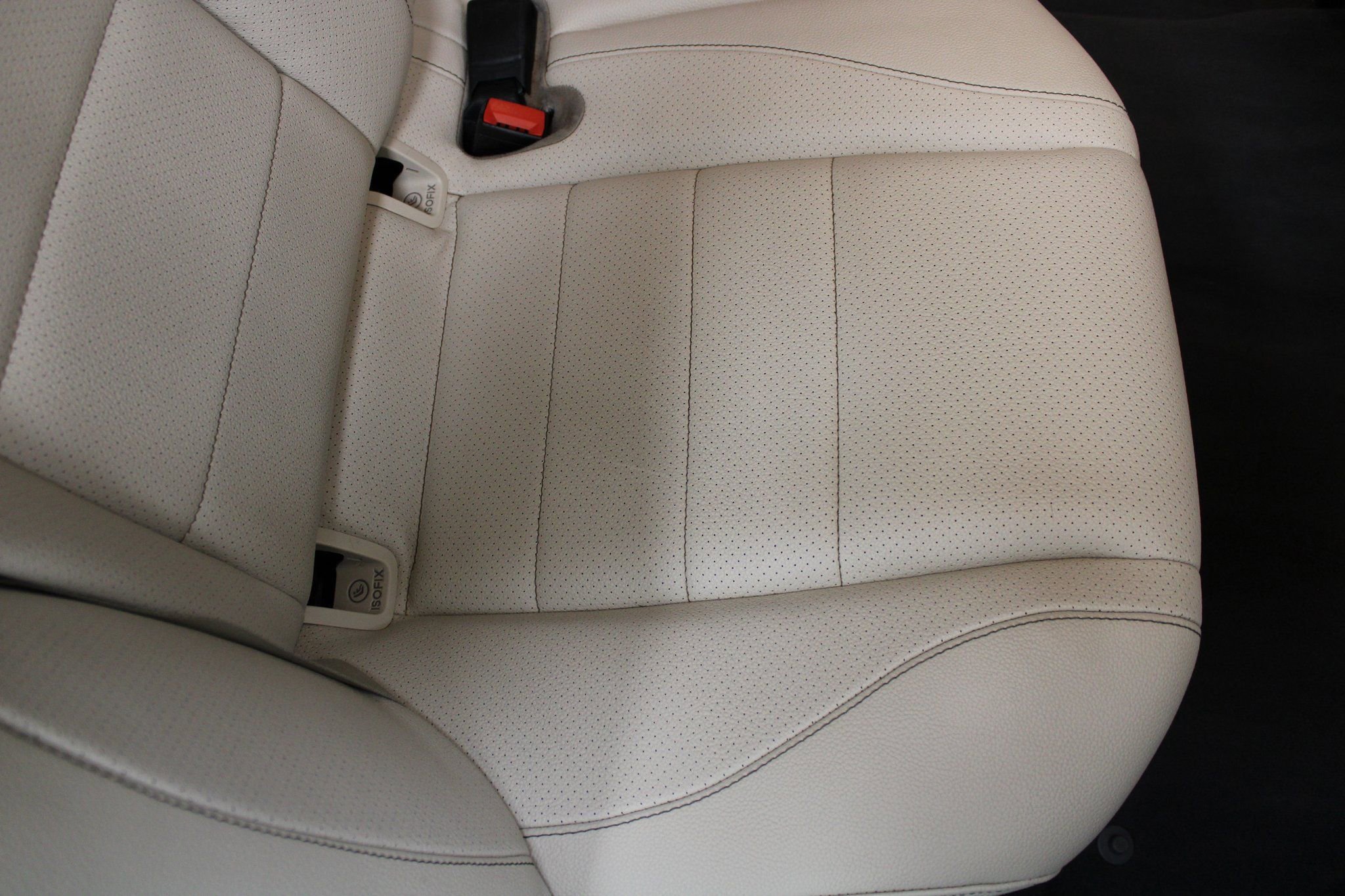 Used 2020 Mercedes-Benz GLE 350 4MATIC w/ Premium Package image 26