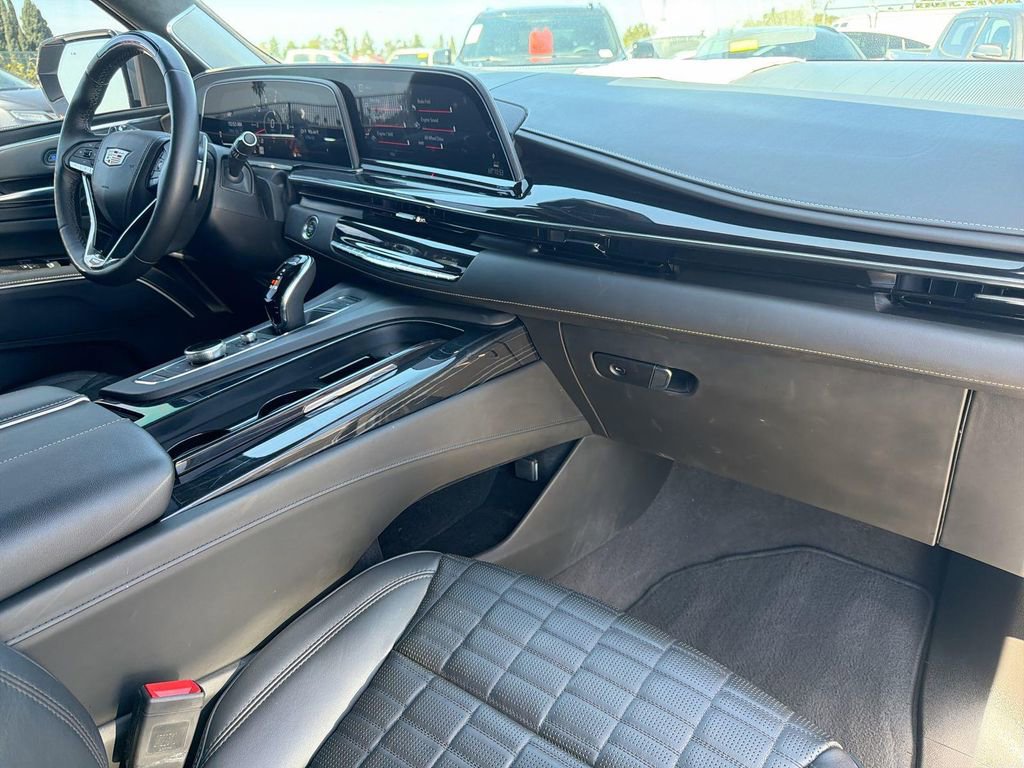 Certified 2023 Cadillac Escalade V w/ LPO, ONYX Package AWD/4WD image 38