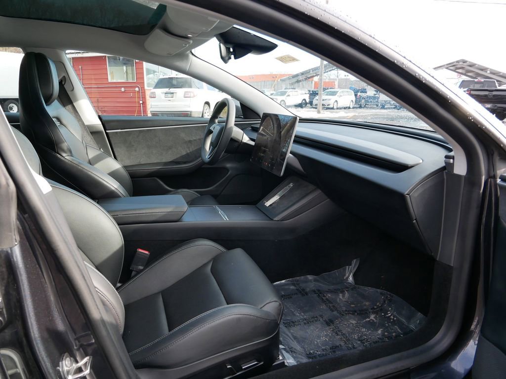 Used 2024 Tesla Model 3 Performance image 8