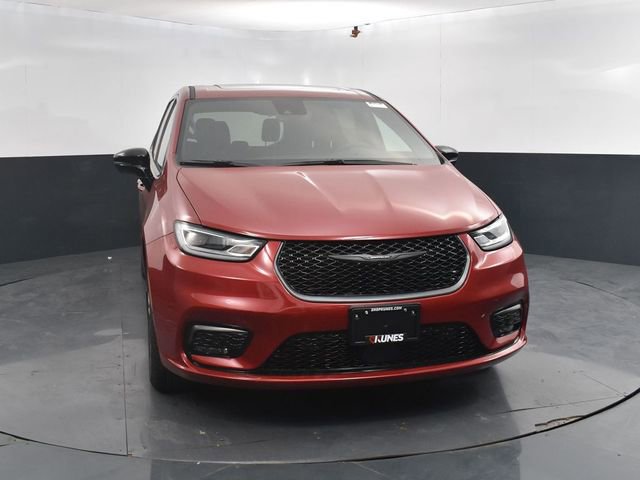 New 2026 Chrysler Pacifica Select FWD video 2