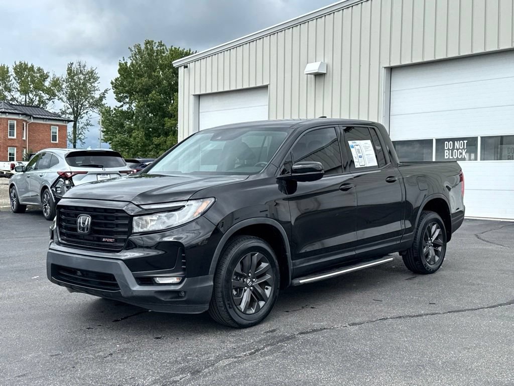Used 2023 Honda Ridgeline Sport image 3