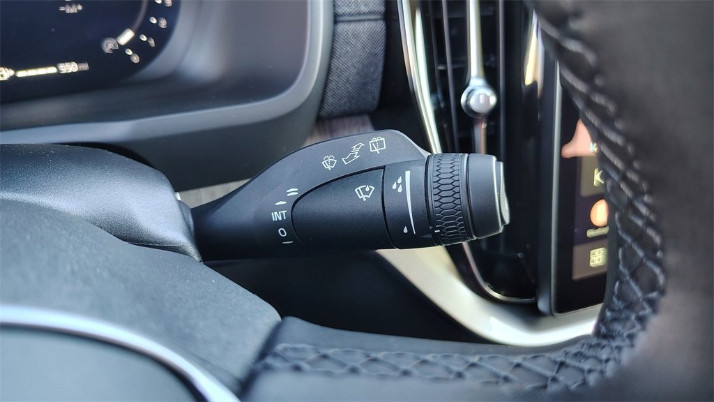 New 2026 Volvo XC90 B6 Ultra image 17