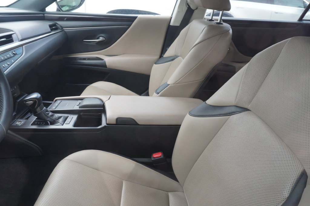 Used 2021 Lexus ES 350 w/ Premium Package FWD image 10
