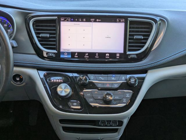 Used 2021 Chrysler Pacifica Touring-L image 21