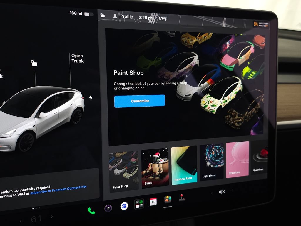 Used 2022 Tesla Model Y Long Range AWD/4WD image 31