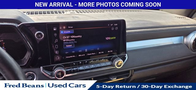 Used 2023 Chevrolet Colorado LT w/ LT Convenience Package III AWD/4WD image 14